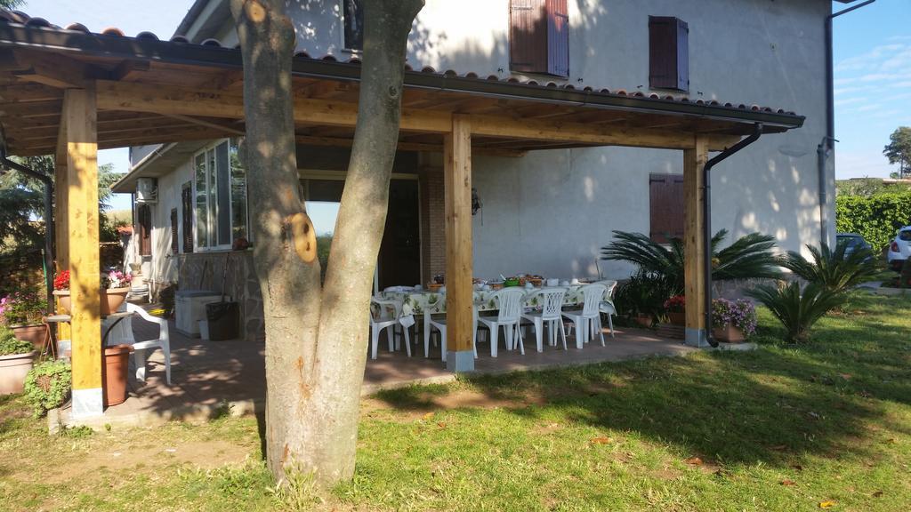 La Finestra Sul Cortile Pomezia Exterior foto
